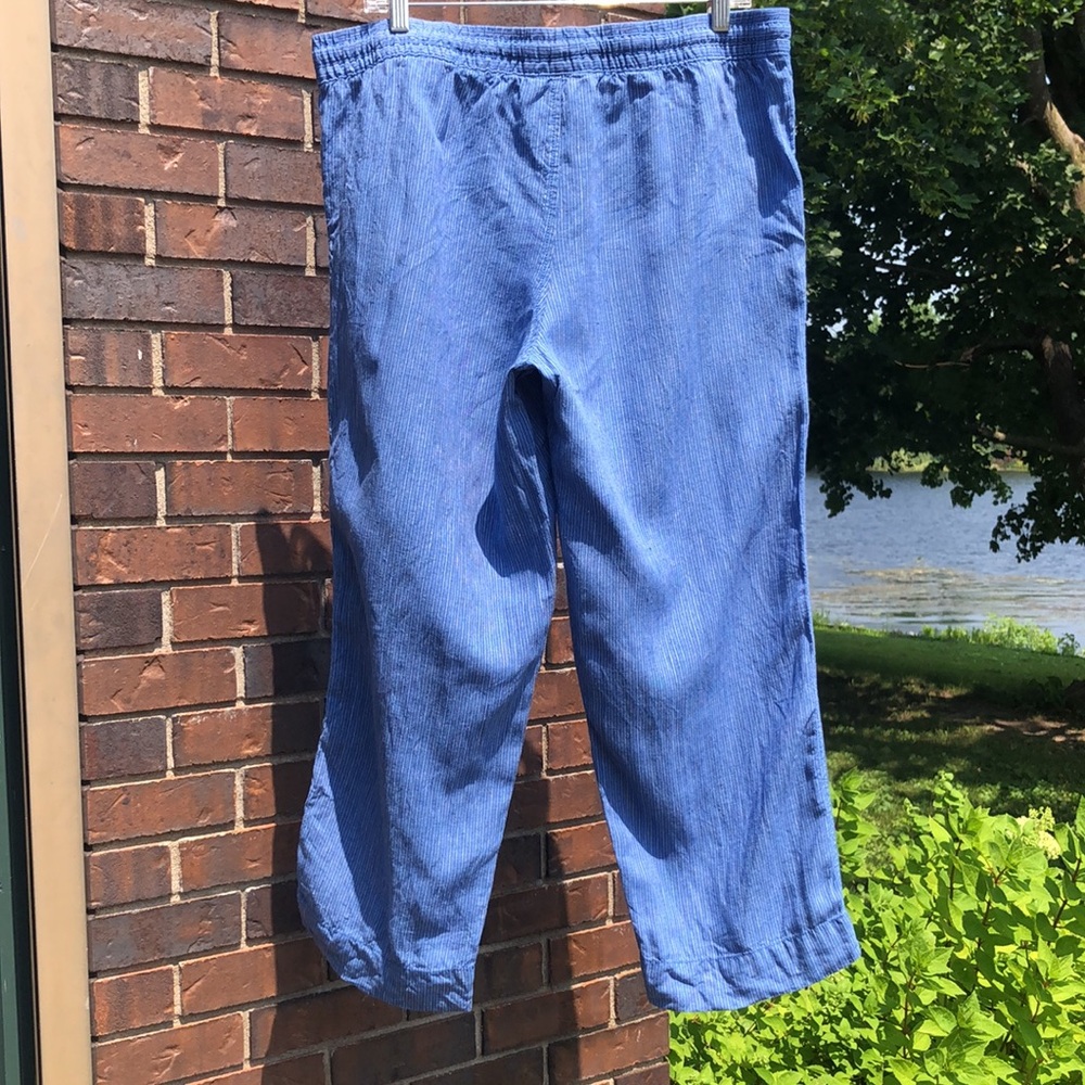 LL Bean Linen Drawstring Capris - Picture 2 of 4